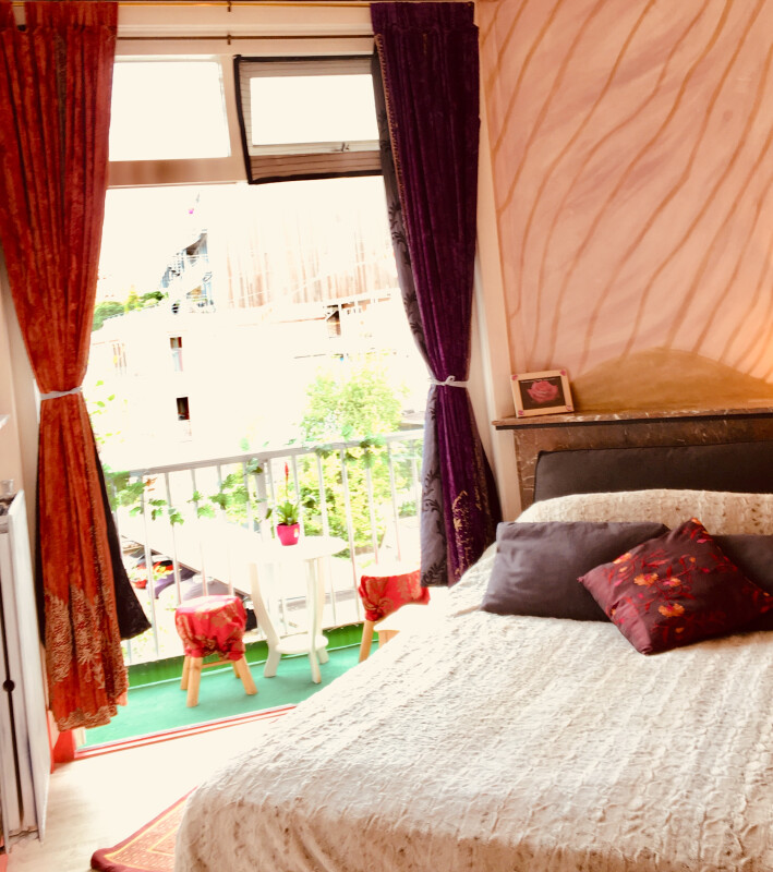 The room been hand painted by me, you may move the furniture to your comfort.